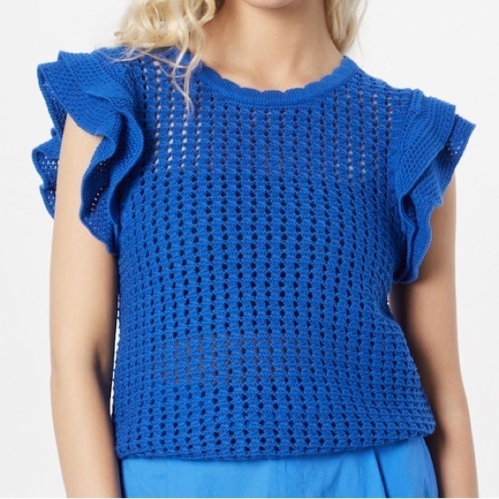 GAP Flutter Sleeve Crochet Sweater
